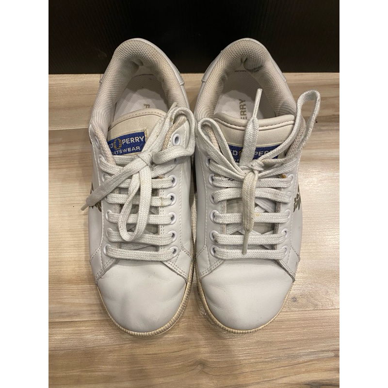 รองเท้าผ้าใบ Fred Perry มือ2 ของแท้ 💯% ซื้อจาก shop Fred Perry