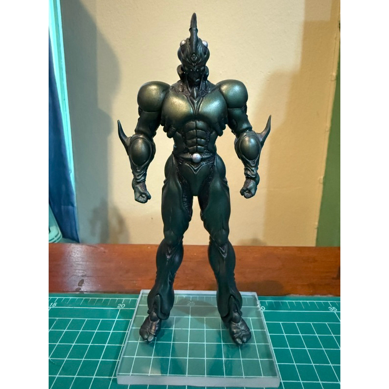 Model Guyver สินค้ามือ2 ทำสีสำเร็จ งานเก่าคะ