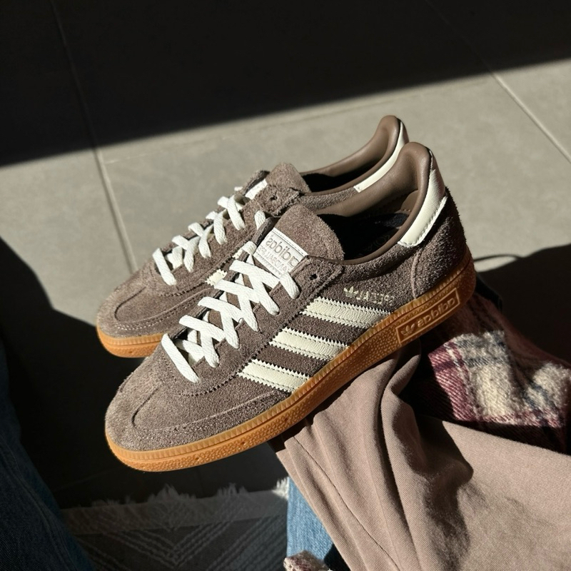 (สินค้าพร้อมส่ง) ADIDAS HANDBALL SPEZIAL “EARTH STRATA GUM”