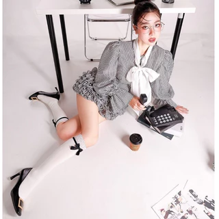 Stella ส้น 2.5 นิ้ว รองเท้าส้นสูงหัวตัด แต่งอะไหล่ look at we