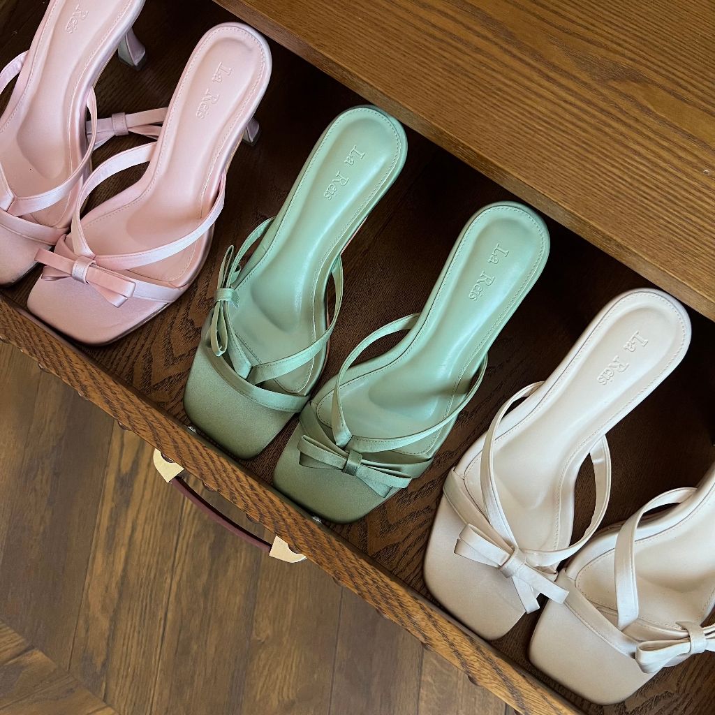 *สีใหม่สีดำ* La Reis BELGRAVIA satin heels (รองเท้าแตะส้นสูงซาติน ถอดโบว์ได้) หน้าเท้ากว้าง +1 ไซส์