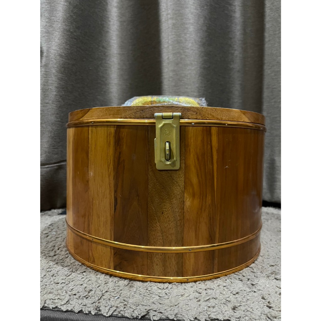 ออมสินไม้สัก ทรงเตี้ย 11 นิ้ว (ขนาด กว้าง 27 ซม สูง 20 ซม)