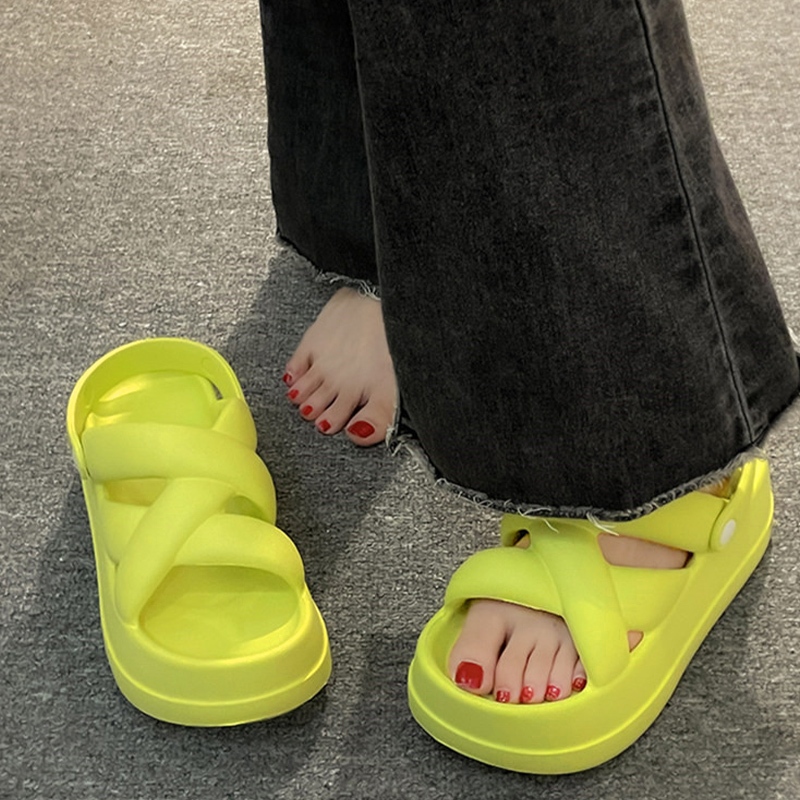 Koimoi รองเท้าแฟชั่นผู้หญิงน้ำหนักเบา พื้นรองเท้าสูง รูปทรงสวยงาม ทำจากวัสดุยางคุณภาพสูง นุ่ม สบาย มี 5 สีให้เลือก เหมาะ