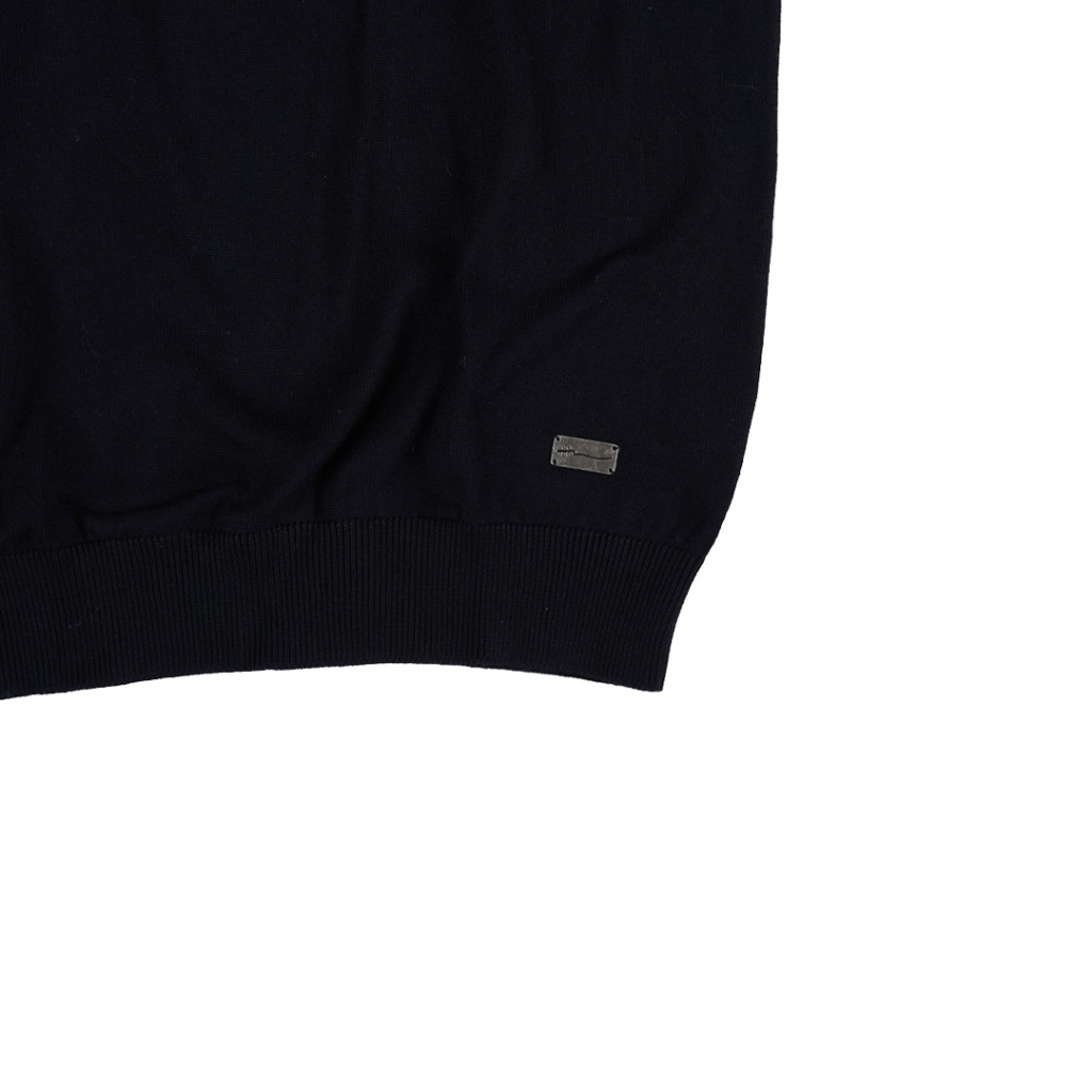 Hazard เสื้อยืดโปโลคอวีแขนยาวสีพื้น สีดำ - รูปที่ 2