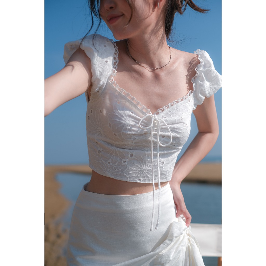 TheBlancPale : Wendy Top เสื้อครอปตัวสั้นแขนพองเบาๆ