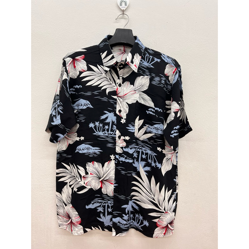 เสื้อเชิ้ตฮาวาย🔸ลายดอกชบาใหญ่🔸ใส่ใด้ทั้งชายและหญิง(ส่งจากไทย)