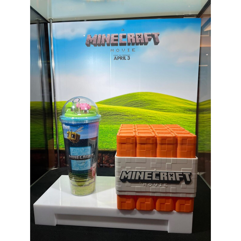 (ทักขอลด30%) ถังป๊อปคอร์น และ แก้วน้ำ A Minecraft Movie จาก Major Cineplex