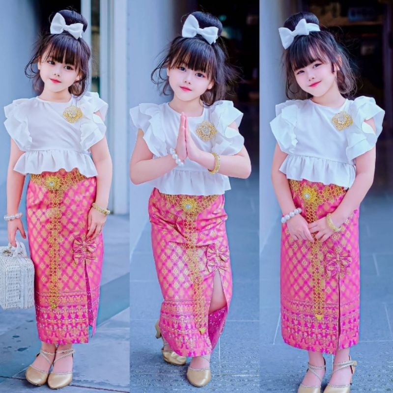 ชุดไทยประยุกต์เด็กผู้หญิง เสื้อแขนระบาย 2 ชั้น กระโปรงยาวผ่าข้าง #cc