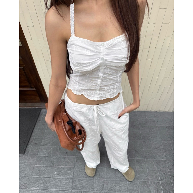 Jolie long pants - aishaabkk กางเกงขายาว ปักลายฉลุ
