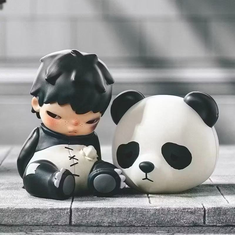 พร้อมส่ง(ในซีล /เช็คตัว) POPMART HIRONO doll panda figure ของแท้ จากshop popmart