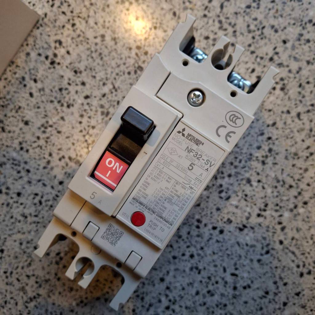 Mitsubishi NF32 SV 2P 5A เบรกเกอร์ มิตซูบิชิ