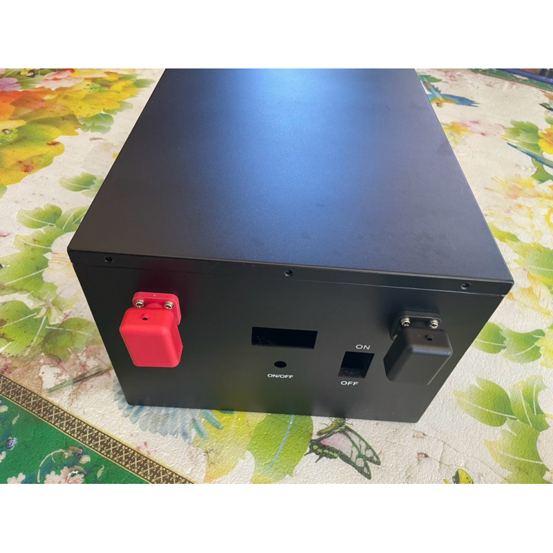 กล่องใส่แบตลิเธียม เหล็กอย่างหนา สำหรับแบตเตอรี่ 3.2v 280Ah  8s