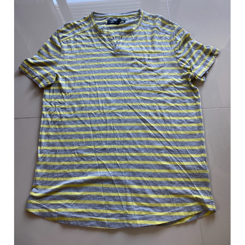 เสื้อ               kenneth cole