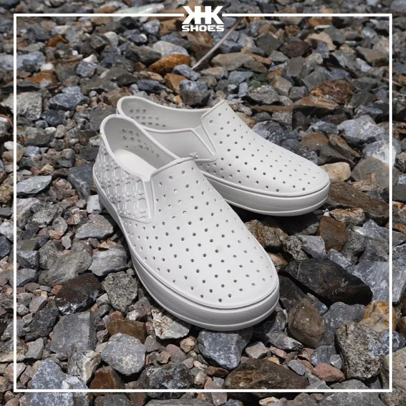 [ขายดี] KHK SHOES - WHITE สีขาว รองเท้ายาง evava shoes กันน้ำ เบาสบาย คัทชูยาง #คู่เดียวจบ