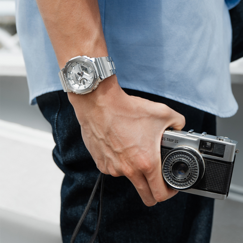 นาฬิกาข้อมือ G-STEEL GM-2110D-7A  สายเลท มี 5 สี  ดีไซน์สวย