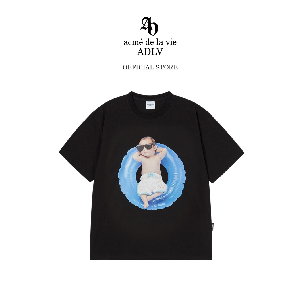 ADLV [acme de la vie] เสื้อยืด Oversize รุ่น Baby Face Tube Boy Sleeve T-Shirt Black (50051OBFSSU_U5BKXX)