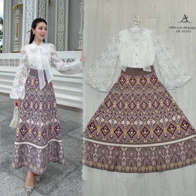 ชุดเซตผ้าไทยรับงานบุญ!!! M,L Set2ชิ้น ชุดไปวัด,เสื้อลูกไม้ขาวแขนยาวกระดุมหน้า+กระโปรงสีน้ำตาลลายไทยทรงบาน งานป้าย