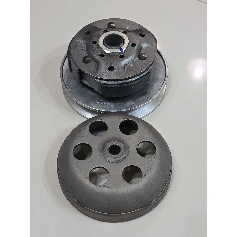 ชามครัชชุดหลัง honda fusion250,cn250,helix250