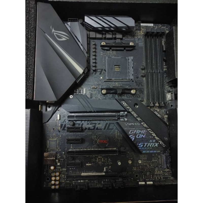 ASUS ROG STRIX X470-F GAMING (มือสอง)