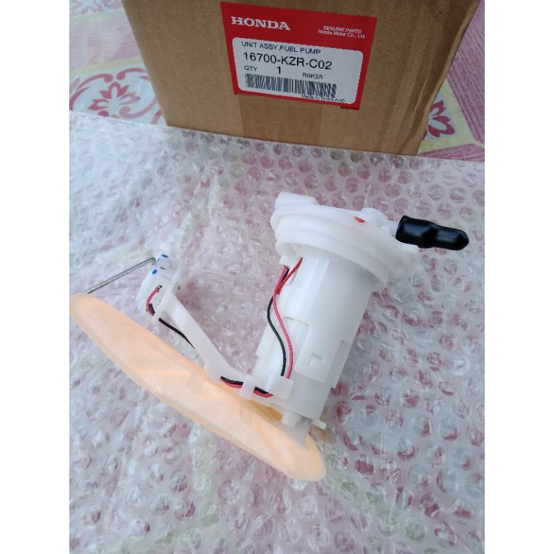 ชุดปั๊มน้ำมันเชื้อเพลิงCLICK125I(ปี2014)แท้เบิกศูนย์16700-KZR-C02