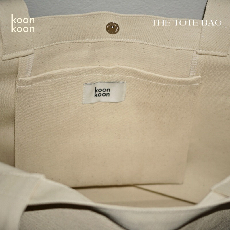 KOON KOON The Tote Bag original logo กระเป๋าผ้าที่มีสไตล์และจุของได้เยอะ