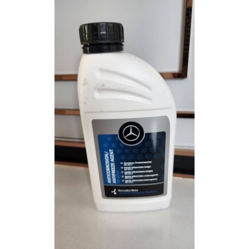 น้ำยาหม้อน้ำ​Benz​ น้ำยาหล่อเย็น (Coolant   ชนิดเข้มข้น ขนาด 1 ลิตร น้ำสีชมพู (OE 000 989 28 2..