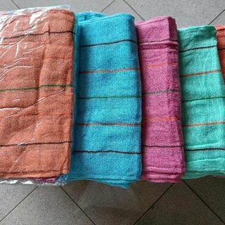 โล๊ะผ้าเช็ดมือ ลายริ้ว คละสี ยกโหล12ผืน เนื้อผ้าบางมาก ขนาด29*54cm มีขุย