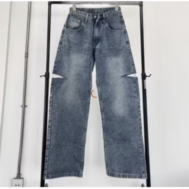 (กด vdo มีส่วนลด)ส่งต่อกางเกงยีนส์ Atipa  มือ1 SzM