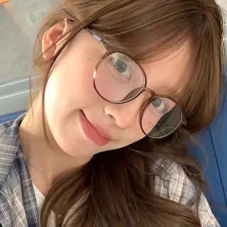 ส่งเร็ว🌼แว่นกรองแสงสีฟ้ากรอบใหญ่วินเทจสไตล์เกาหลีแฟชั่นเบาพิเศษแว่นตาสำหรับผู้ชายและผู้หญิง-Ranliyy