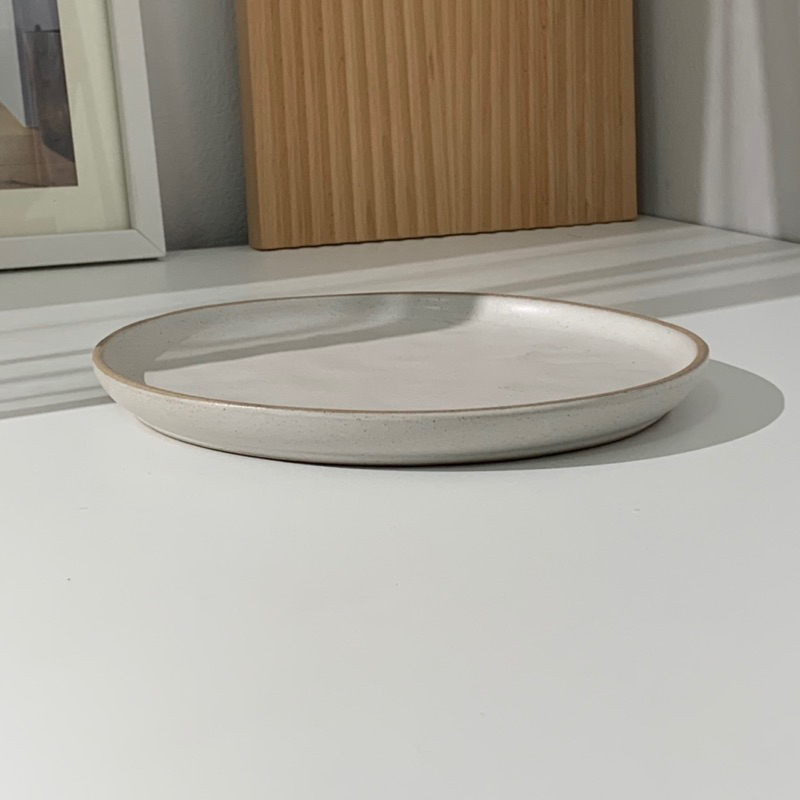 Goodsceramics   Dinnerware ชามกลม 7 นิ้ว เเนวลอฟท์ ผิวสัมผัสเคลือบมัน เล่นลวดลายจุดกระจายทั่วชาม ไลนนิ่งขอบชามเนื้อทราย ราคา ถูกที่สุด ดีลบีเคเค แกลเลอรีภาพที่ 3
