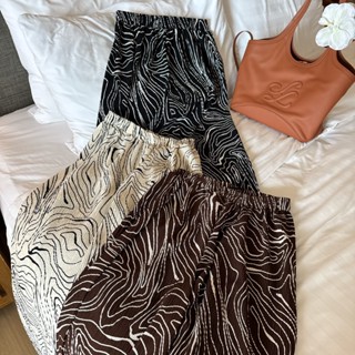 Pleat Pants-ขายาวอัดพลีท เนื้อผ้าใส่สบายพิมพ์ลายกราฟฟิก  รุ่…