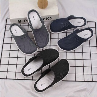 Kicks  รองเท้าหัวโตรัดส้น มีสายรัดส้น มีรูระบายอากาศ ไม่อบไม…