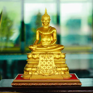 พระพุทธรูปปางมารวิชัย หรือปางชนะมาร เนื้อแร่เหล็กน้ำพี้ ขนาดฐาน7นิ้ว หน้าตัก5นิ้ว สูง10นิ้วแถมฟรีฐานรอง