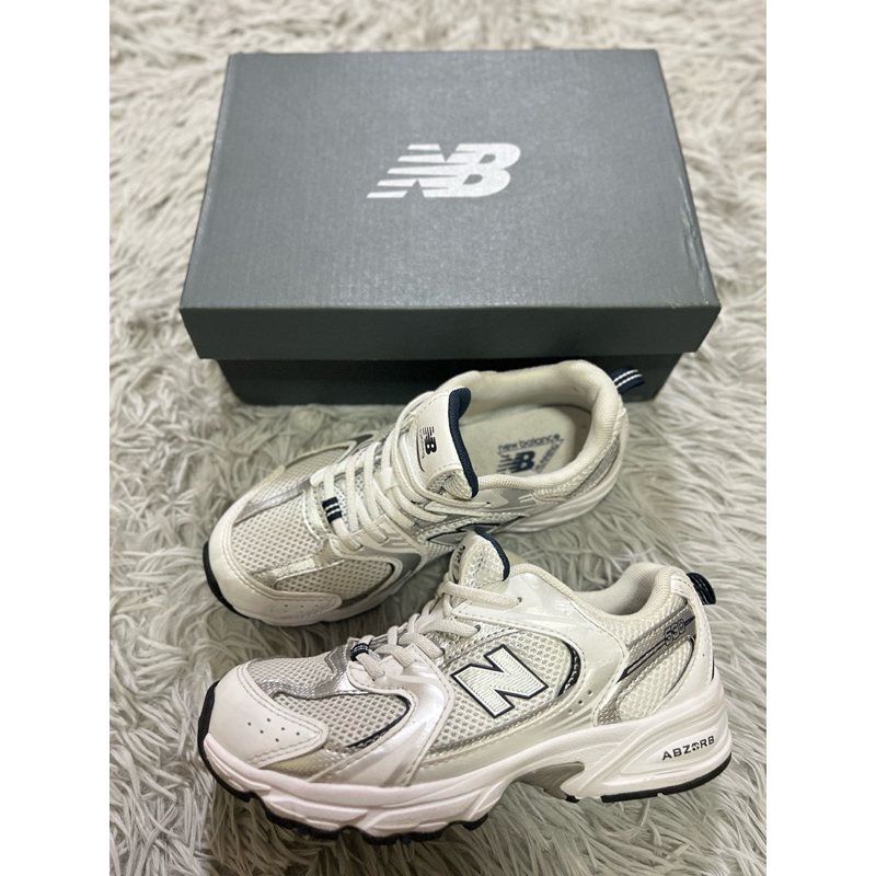 New balance 530 มือสองแท้พร้อมกล่อง