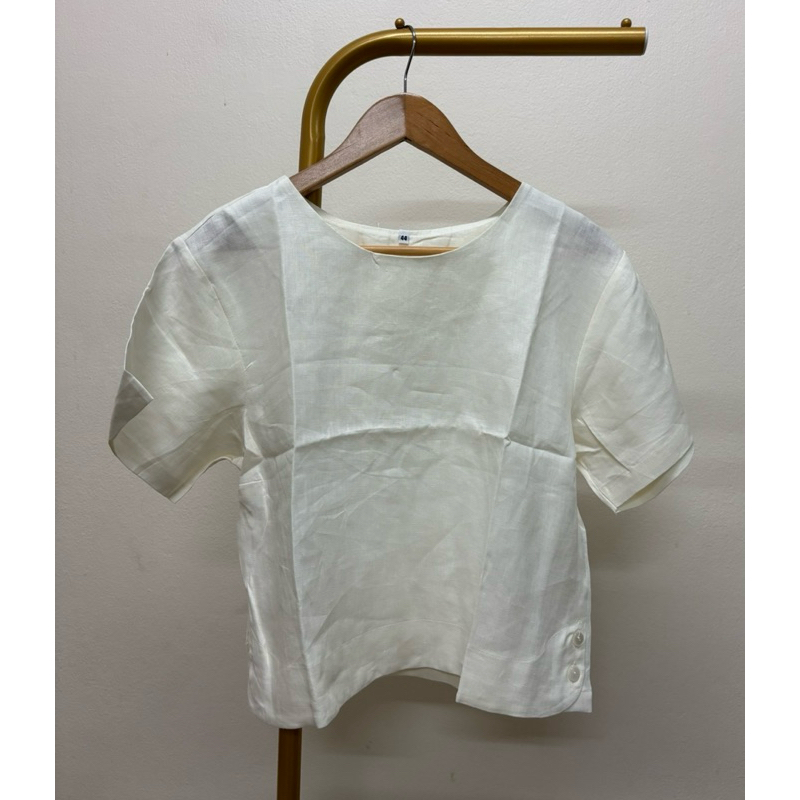 🫟 เสื้อคอกลม แขนสั้น กระดุมข้างช่วงเอว ผ้าลินินแท้ สีพื้น และลายดอก แบบเสื้อใส่สบาย - รูปที่ 5