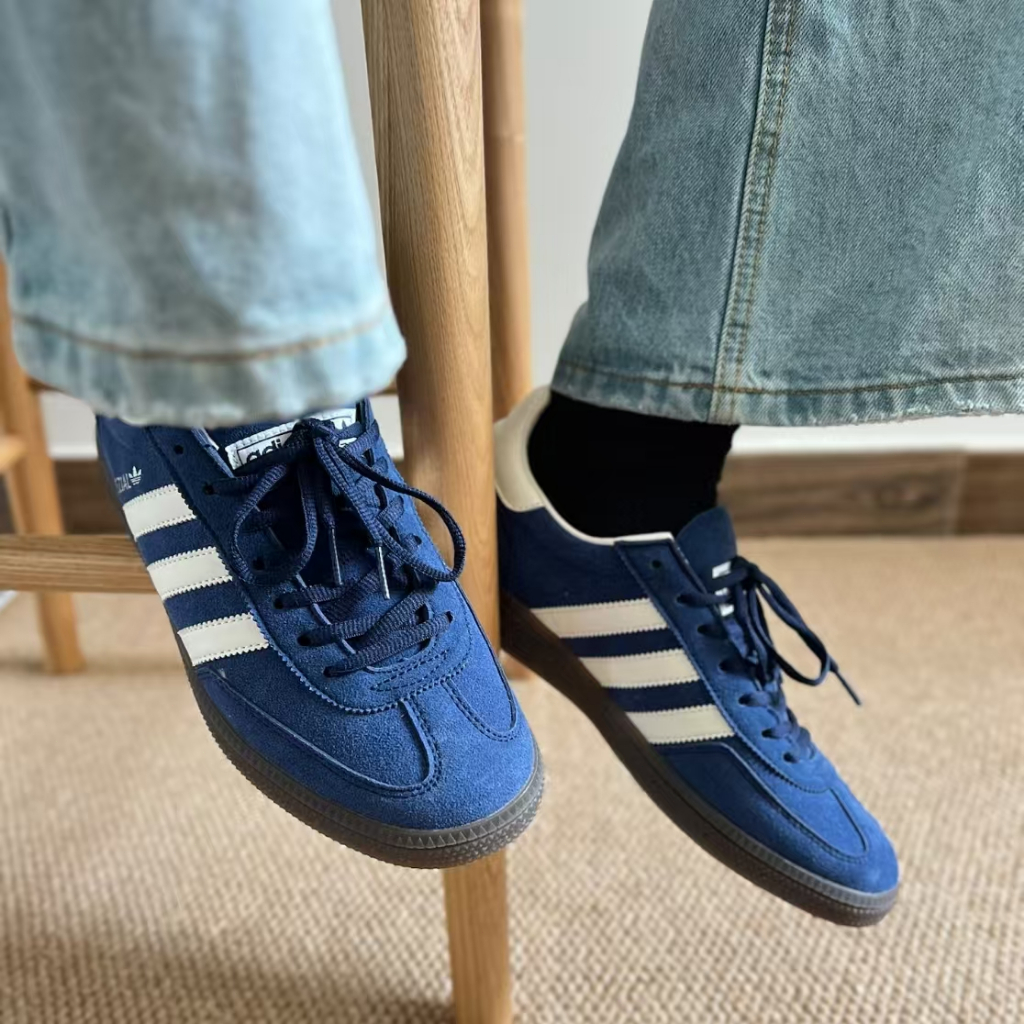 🎉รอพรีออเดอร์/ของแท้ 💯 🎉รองเท้ากีฬาสุดฮิตในตอนนี้ ADIDAS Originals HANDBALL SPEZIAL FV1227/IF4265