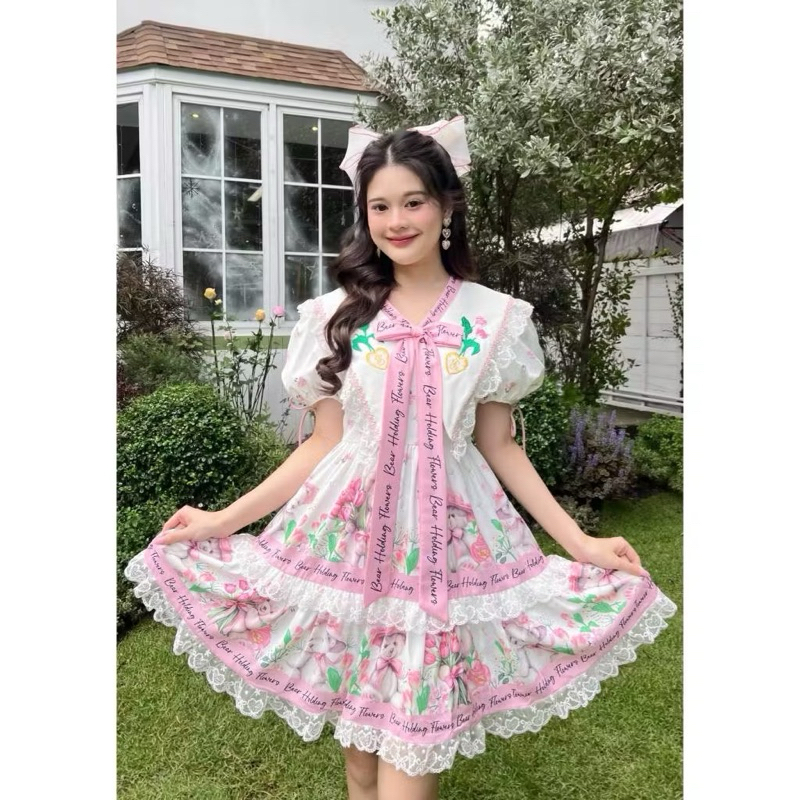 BS75 BLT BRAND มินิเดรสพิมพ์ลายหมีชมพู แต่งโบว์ตรงอกปกแหลม ชุดเที่ยว ใส่ไปคาเฟ่ ไซต์ M มือสอง