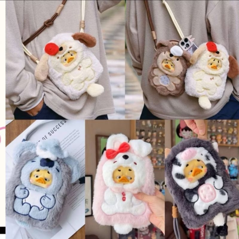 พร้อมส่ง‼️ UPSETDUCK STAY WITH YOU DUCK กระเป๋าสะพายใส่มือถือได้ แบบเช็คการ์ด ใช้Codeแฟชั่นลดเพิ่มได้ค่ะ