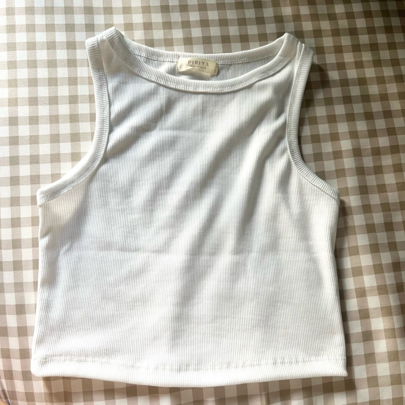 เสื้อกล้ามครอป Piriya brand