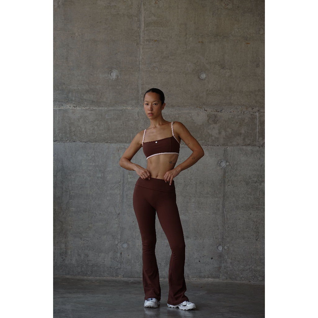 Peaches Active - Fold-Over Flare Pants เลกกิ้งขาม้า