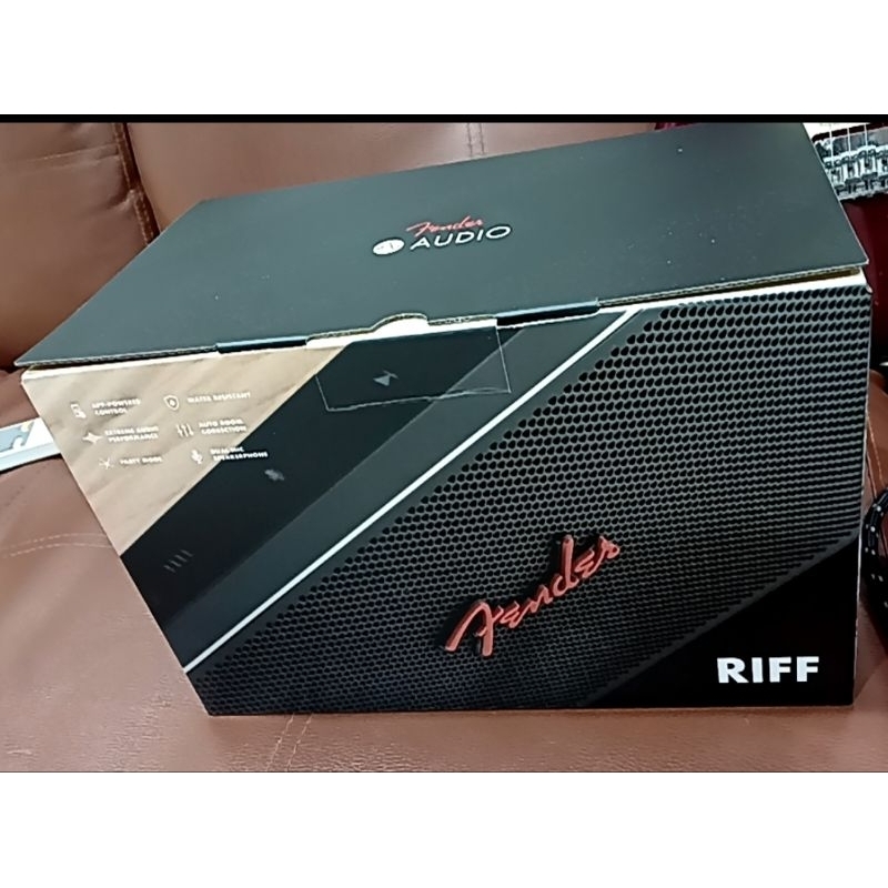 FENDER RIFF ลำโพง Bluetooth Speaker ของใหม่ประกันศูนย์ (รับประกันศูนย์ 1 ปี)