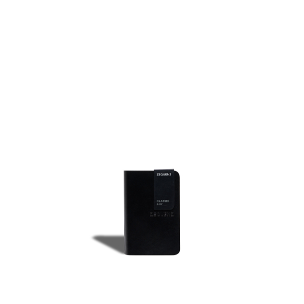ZEQUENZ Signature Classic A7  “Black” สมุดโน๊ต Zequenz สีดำ ขนาด A7