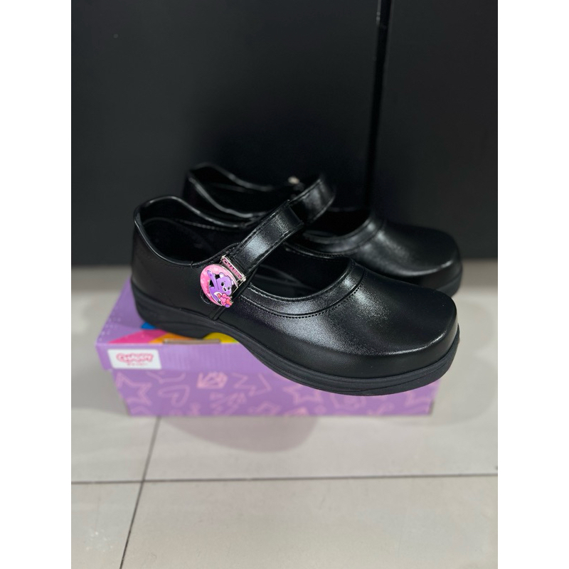 รองเท้านักเรียนหญิง carebear แคร์แบร์ เด็กโต (Chappy)