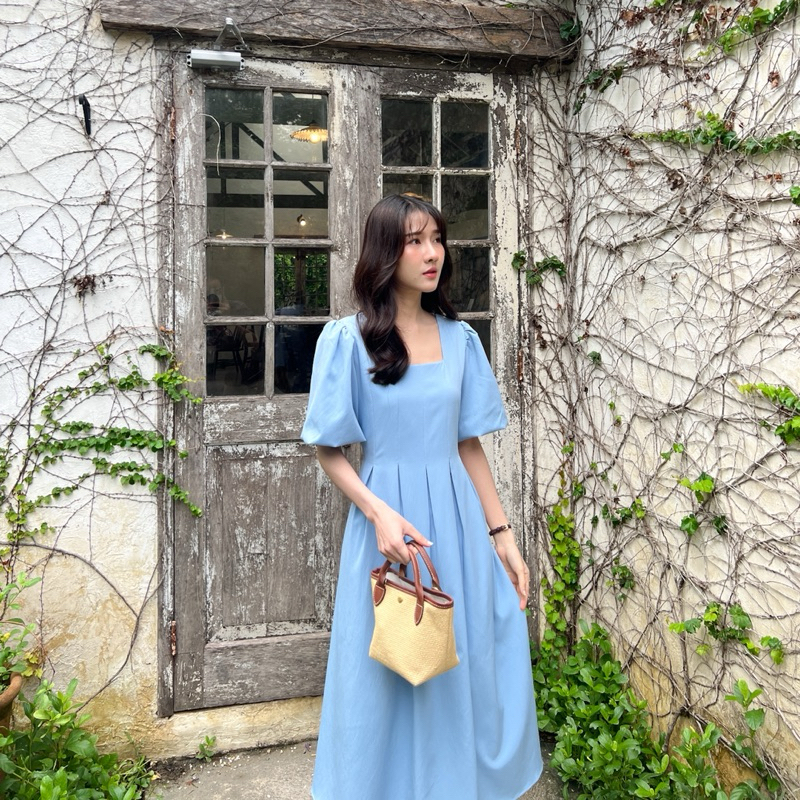 Lady Dalia Dress - Miida🥛🌙  เดรสคอเหลี่ยมเนื้อผ้ามีTexture☁️แขนพองมากตุ๊กตาน่ารักค่ะ