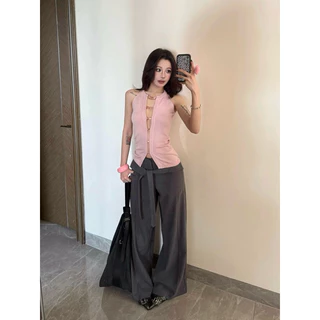 Bentoy(Q147)เสื้อกล้ามไหมพรมทรงรัดรูป ดูเซ็กซี่แต่คลาสสิก ดีเทลเปิดหน้าพร้อมลูกปัดมือแต่งแบบฮันด์เมด ดูหรูไม่เหมือนใคร