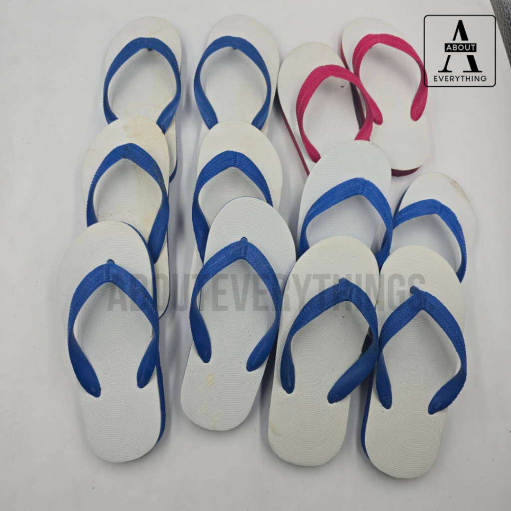 E3 รองเท้าแตะเด็ก รองเท้าแตะแบบหนีบ มีตำหนิเกรด B ขายเป็นคู่ ทำจากยางพาราแท้ ทุกออเดอร์คละสี ส่วนใหญ่เป็นสีน้ำเงิน