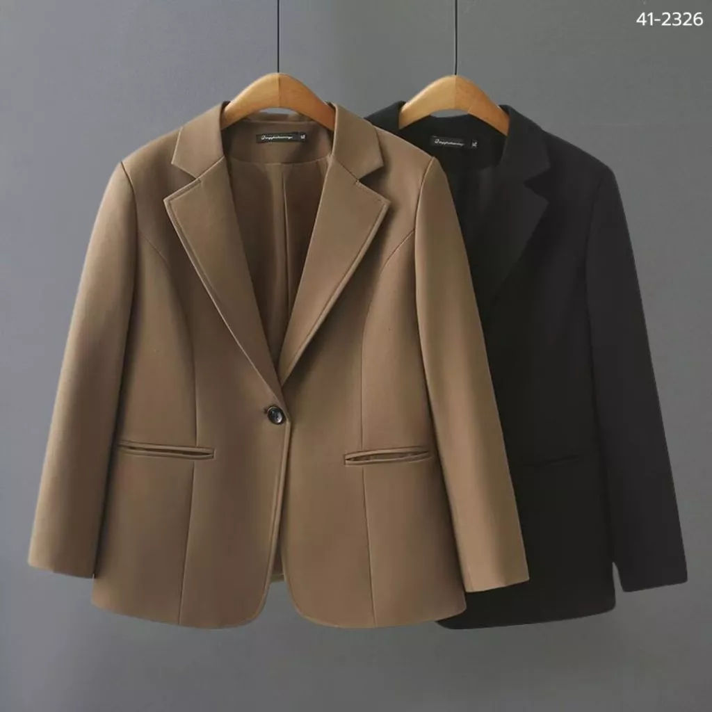 41-2326 เสื้อสูททำงานกระดุม 1 เม็ด Lady and the Trim อก 42-50 นิ้ว