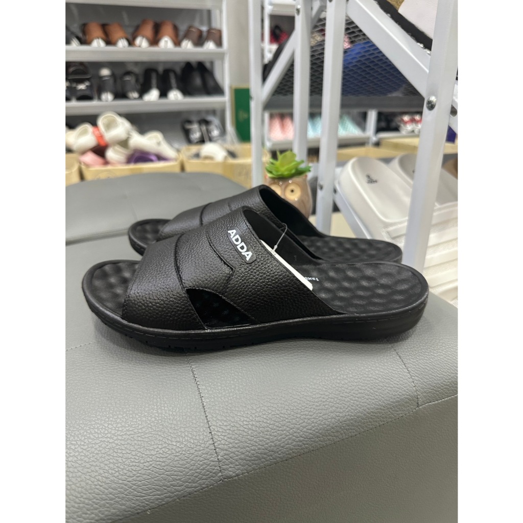 P รองเท้าแตะ ADDA รองเท้าผู้ชาย รองเท้าพื้นหนา สี สีดำ Size 7-9 รุ่น 13XOO