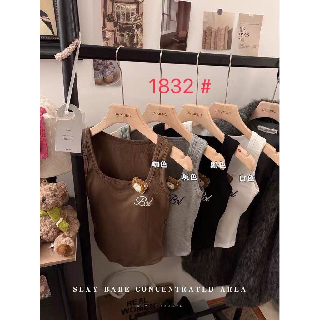พร้อมส่ง เสื้อกล้าม มีฟองน้ำ สไตล์เกาหลี ดีเทลติดหมี ยืดพอดีตั