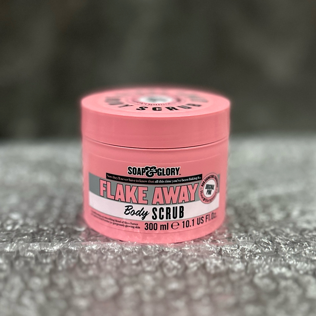 Soap & Glory Flake Away Body Scrub โซพ แอนด์ กลอรี่ เฟลค อะเวย์ บอดี้ สครับ 300 มล / 50 มล.